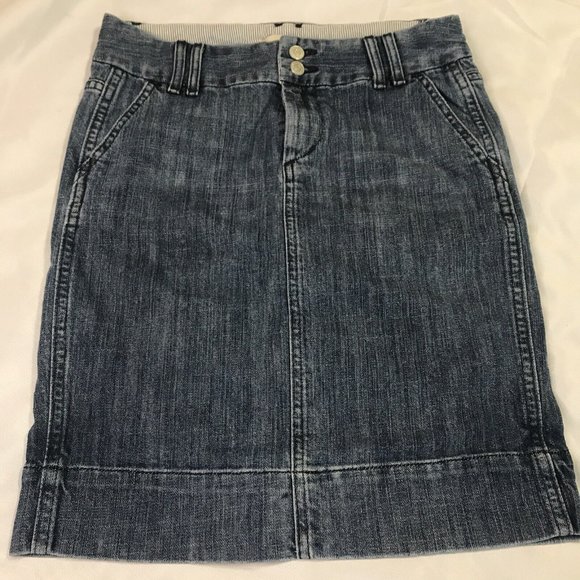 GAP Dresses & Skirts - GAP Limited Edition Jean Skirt Size 0 Medium Wash Blue Denim Pencil With Pockets